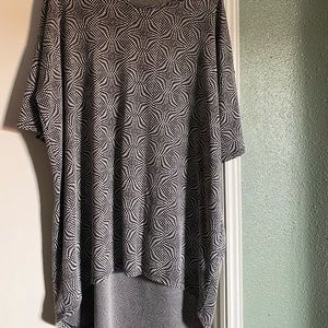 LulaRoe tunic